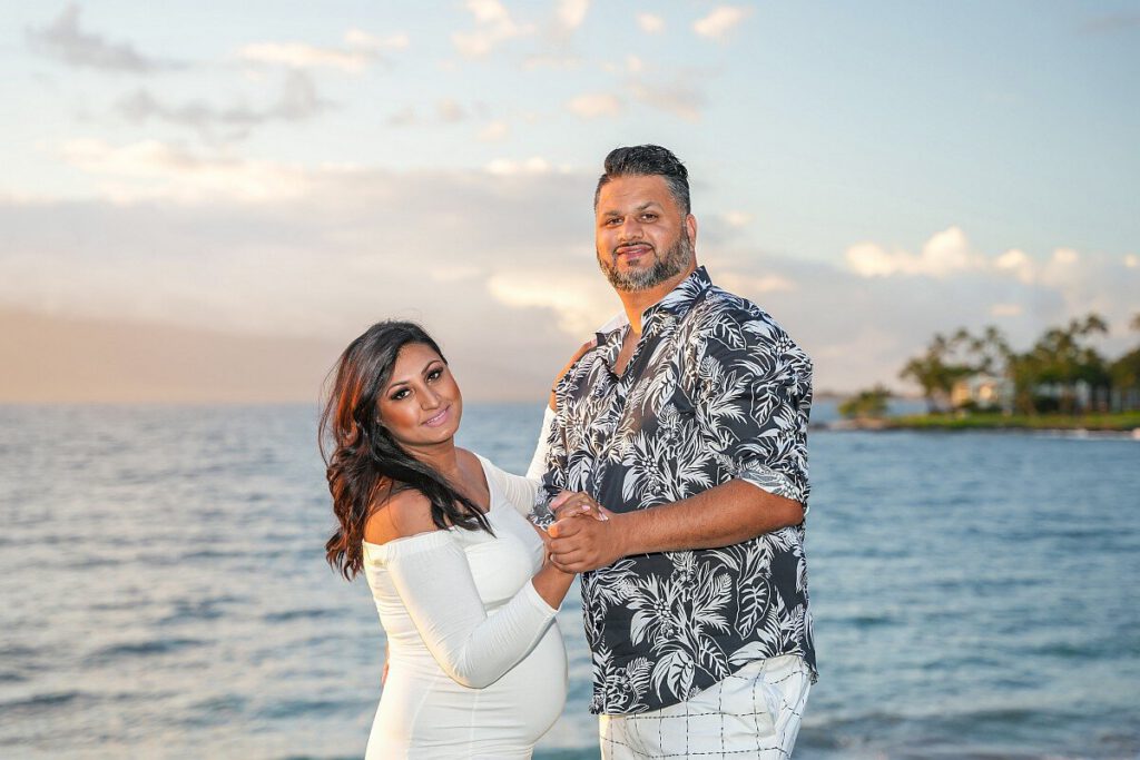 Couple Photography: Celebrate Maternity with a Photo Session in Maui